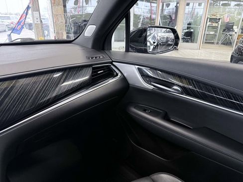 Used 2023 Cadillac XT6 Premium Luxury image 46