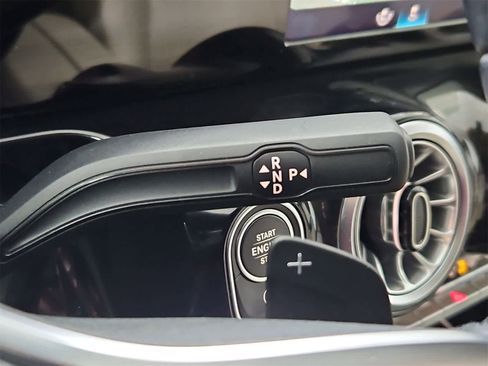 Used 2022 Mercedes-Benz GLA 250 4MATIC image 32