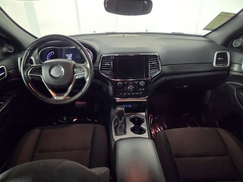 Certified 2022 Jeep Grand Cherokee Laredo E image 28