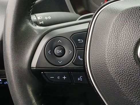 Used 2022 Toyota Corolla SE w/ SE Preferred Package image 9