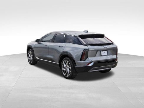New 2027 Cadillac Optiq Luxury AWD/4WD image 3