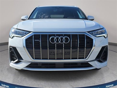 Certified 2024 Audi Q3 2.0T Premium Plus image 2