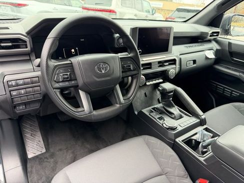 Used 2025 Toyota Tacoma SR AWD/4WD image 10