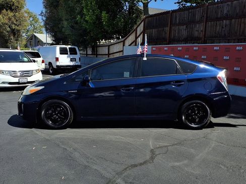 Used 2012 Toyota Prius Three FWD image 3