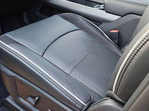 New 2026 RAM 2500 Laramie AWD/4WD image 4