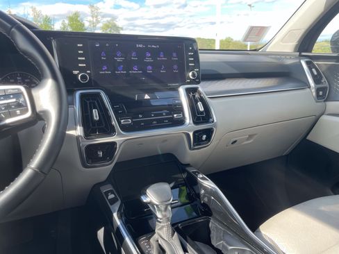 Used 2022 Kia Sorento SX AWD/4WD image 23