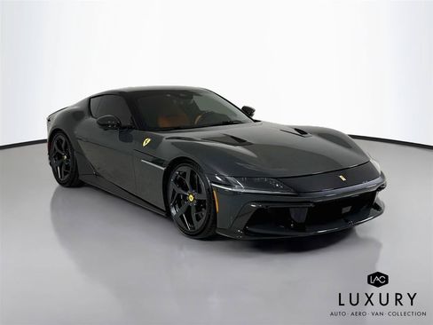 Used 2025 Ferrari 12Cilindri RWD image 3
