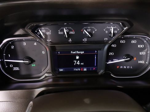 Used 2021 GMC Sierra 2500 SLT w/ SLT Convenience Package image 4