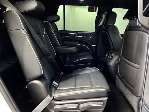 Used 2021 Cadillac Escalade Sport w/ Driver Assist Tech Package AWD/4WD image 21