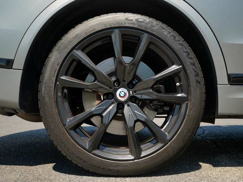 Used 2023 BMW X7 M60i w/ Executive Package AWD/4WD image 16