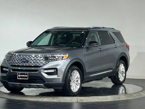 Used 2022 Ford Explorer Limited w/ Equipment Group 301A AWD/4WD image 5