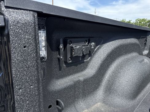 New 2025 RAM 2500 Limited image 8