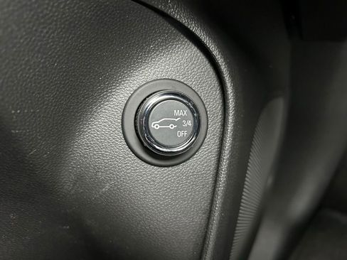 Used 2023 Buick Encore GX Essence w/ Experience Buick Package image 16