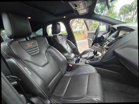 Used 2013 Ford Focus ST image 14