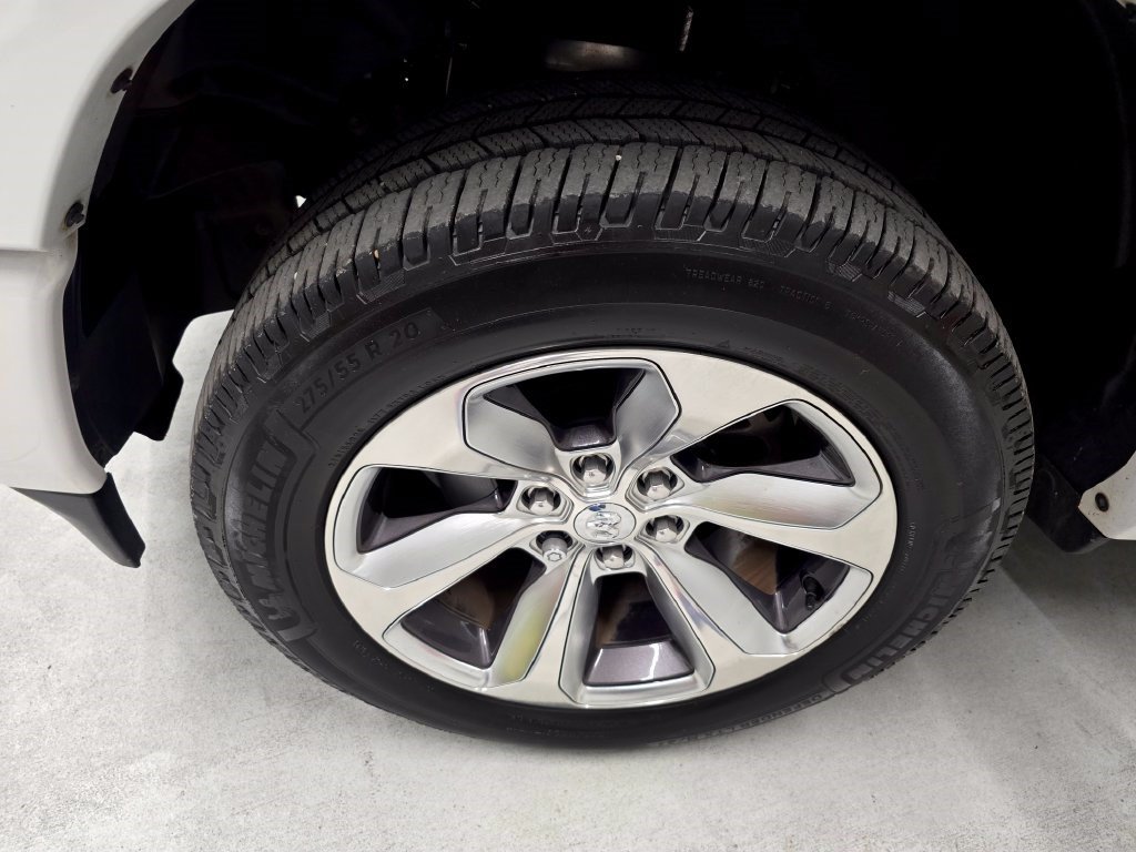 Used 2022 RAM 1500 Limited w/ Body Color Bumper Group AWD/4WD image 10