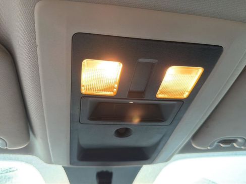 Used 2017 RAM 1500 Express image 9