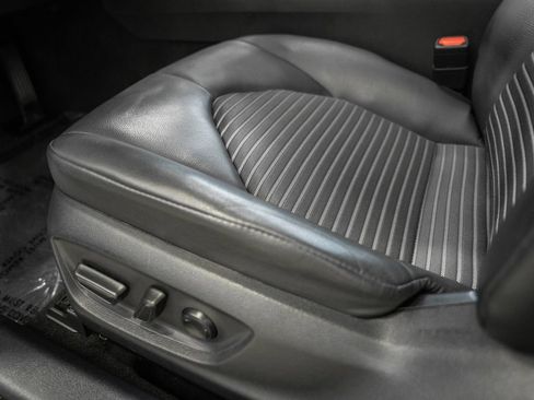 Used 2024 Toyota Camry SE w/ Cold Weather Package FWD image 32