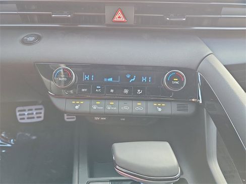 New 2026 Hyundai Elantra SEL Sport image 18