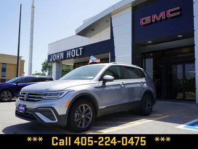 Used 2024 Volkswagen Tiguan SE