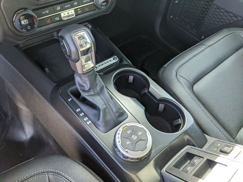 New 2025 Ford Bronco Big Bend image 24