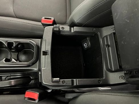 Used 2022 Jeep Wrangler Unlimited Sport AWD/4WD image 30