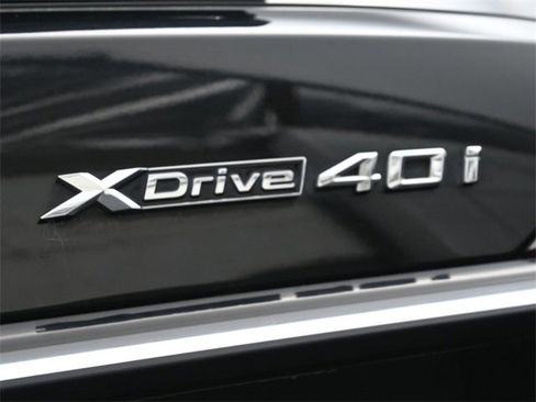 Used 2023 BMW X7 xDrive40i w/ Premium Package image 27