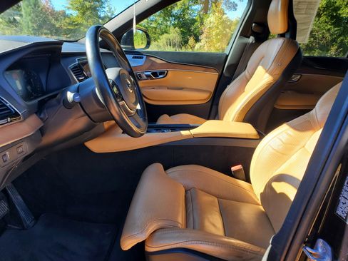 Used 2016 Volvo XC90 T6 image 14