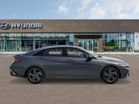 New 2026 Hyundai Elantra Sport image 8