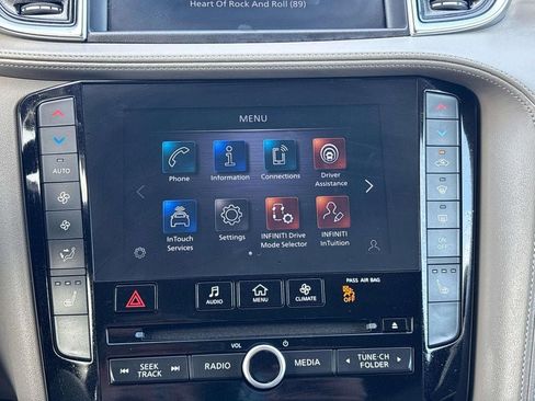 Used 2023 INFINITI QX50 Luxe AWD/4WD image 24