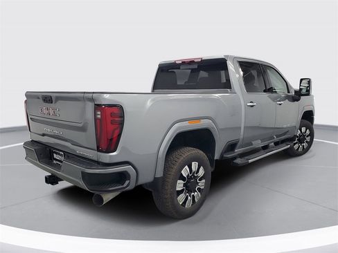 New 2026 GMC Sierra 3500 Denali w/ Denali Reserve Package image 3