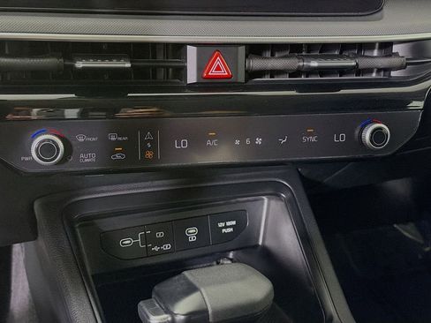 Used 2025 Kia K5 LXS FWD image 18