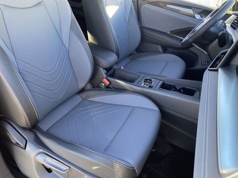 New 2026 Volkswagen Tiguan SE R-Line image 7