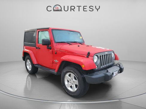 Used 2014 Jeep Wrangler Freedom Edition image 4