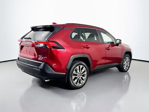 Certified 2022 Toyota RAV4 XLE Premium AWD/4WD image 8