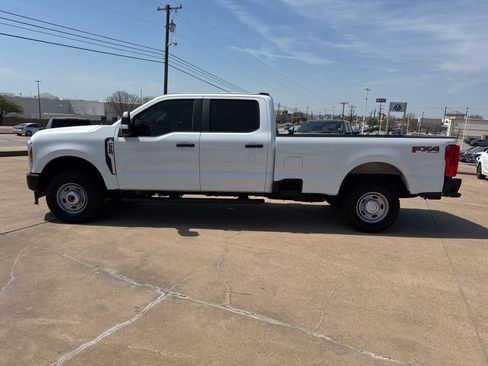 Used 2026 Ford F250 XL w/ FX4 Off-Road Package image 4