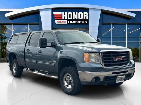 Used 2009 GMC Sierra 2500 SLE w/ Convenience Package AWD/4WD image 2
