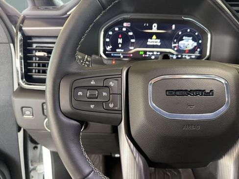 Used 2025 GMC Sierra 1500 Denali Ultimate AWD/4WD image 15