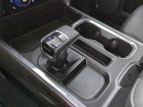 Used 2022 Chevrolet Silverado 1500 LTZ w/ Technology Package image 34