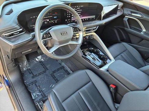 Certified 2025 Audi Q5 Premium w/ Convenience Package AWD/4WD image 9