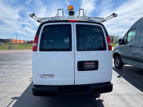 Used 2016 Chevrolet Express 2500 image 7