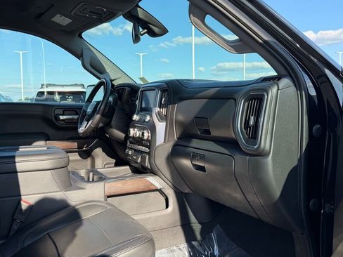 Used 2019 GMC Sierra 1500 SLT w/ SLT Convenience Package AWD/4WD image 25
