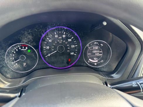 Used 2016 Honda HR-V LX image 39