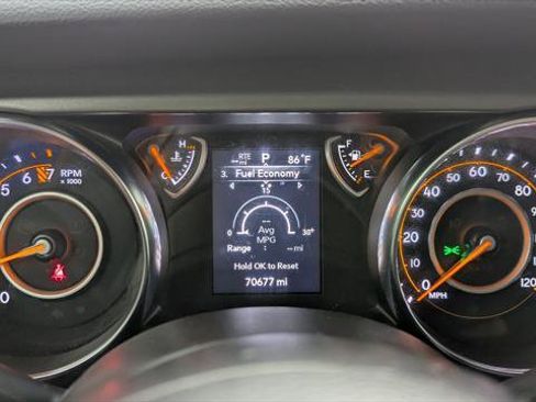 Used 2023 Jeep Gladiator Sport AWD/4WD image 24