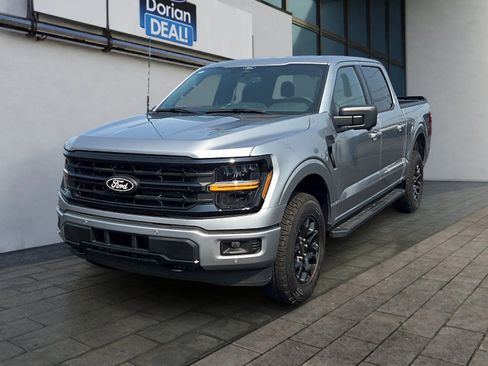 Used 2025 Ford F150 XLT w/ Equipment Group 302A MID AWD/4WD image 7