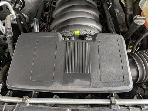 Used 2025 Chevrolet Silverado 1500 LT image 31