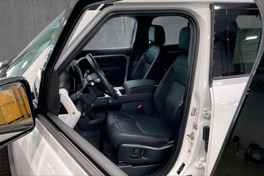 Used 2025 Land Rover Defender 110 S AWD/4WD image 22