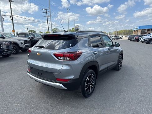 Used 2025 Chevrolet TrailBlazer LT image 5