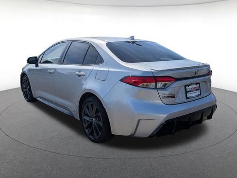 Used 2024 Toyota Corolla SE FWD image 4