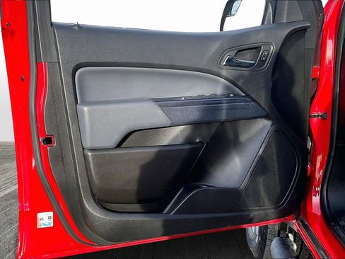 Used 2019 Chevrolet Colorado Z71 image 18