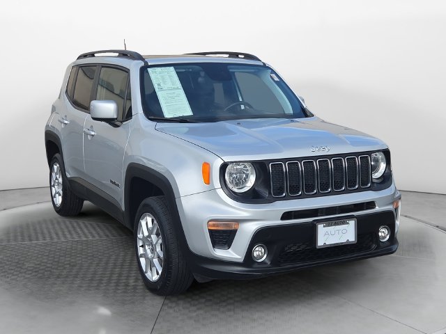 Used 2019 Jeep Renegade Latitude AWD/4WD image 7